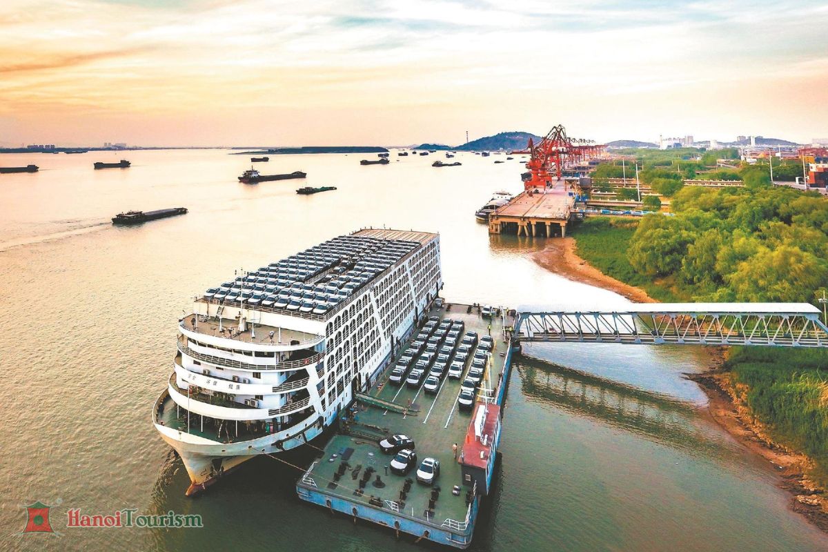 Bến tàu Trần Kiều