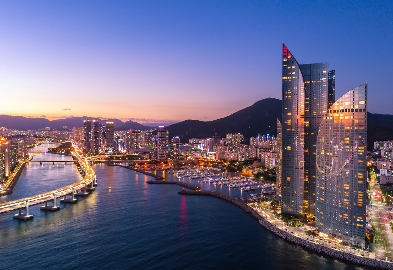 Busan về đêm