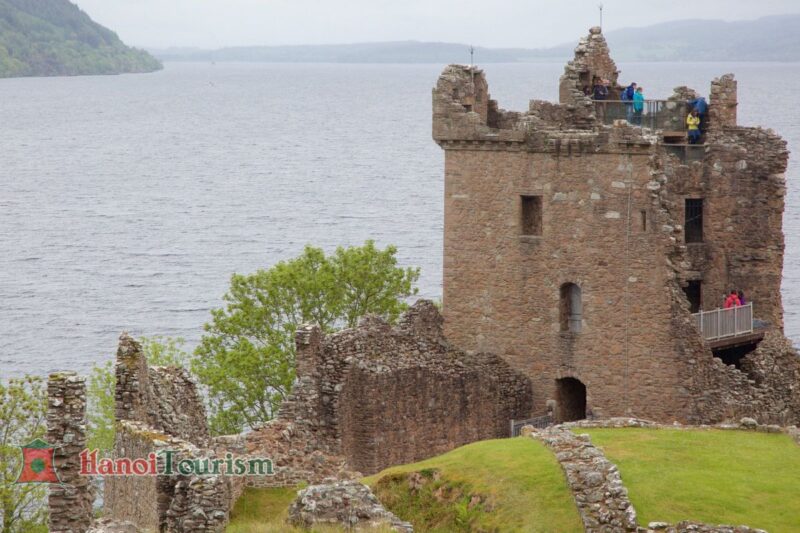 Lâu đài Urquhart-Cao Nguyên Scotland-Anh